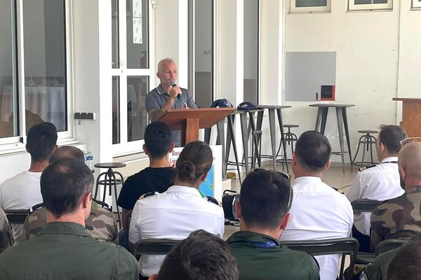 Laurent Calleja en conférence à la base aérienne 186 de Tontouta, à Païta, le 17 septembre 2024.