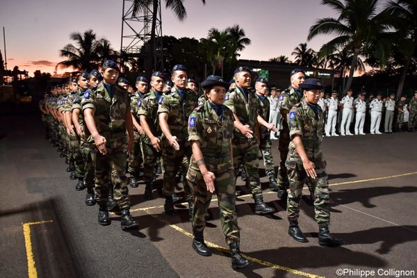 Militaires mais surtout prêt(e)s à apprendre un métier.