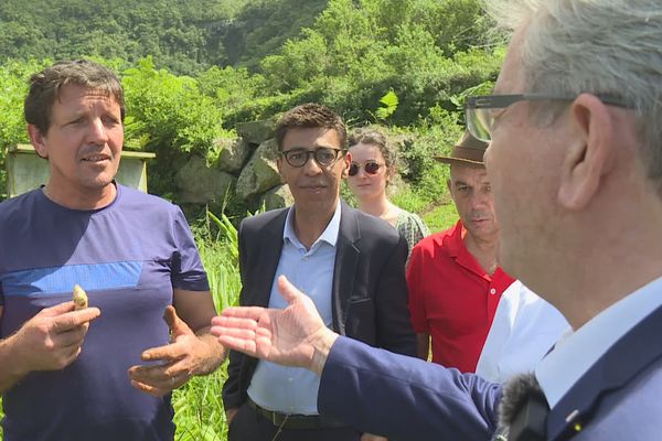 Jean-Luc Mélenchon à La Réunion pour soutenir la candidature de Younouss Omarjee à l'election européenne du 9 juin 2024