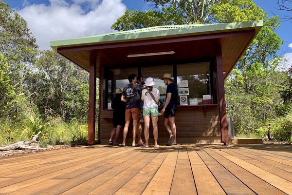 Le parc de la Rivière Bleue est désormais ouvert du mercredi au dimanche, de 8h à 16h, avec possibilité de bivouac.