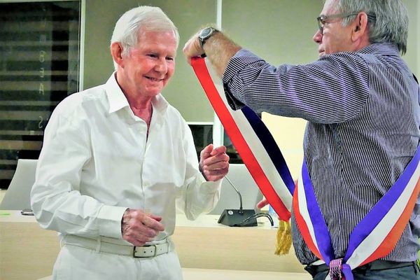 Pendant 25 ans et durant 4 mandats, Bernard Marant a occupé le poste de premier édile de la ville de Dumbéa.