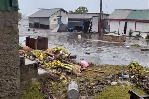 Le cyclone Tino a fait des lourds dégâts à Tonga