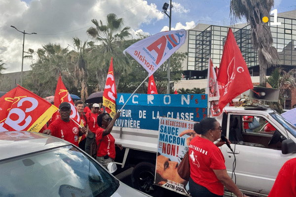 La mobilisation des agents de la Fonction publique à Fort-de-France.