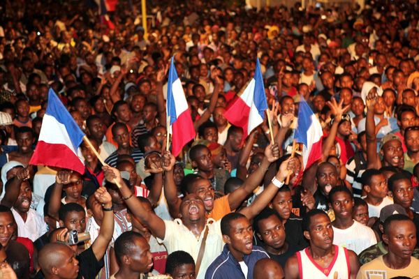 Le 29 mars 2009, les Mahorais votaient en faveur de le changement de statut. Deux ans plus tard, Mayotte devenait officiellement le 101e département français. 