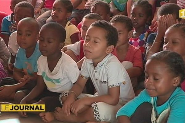 Les enfants et la baleine