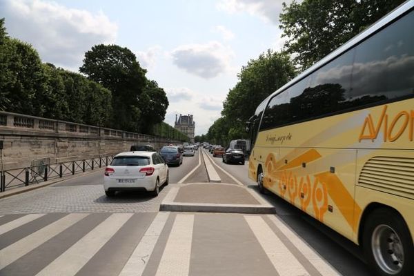 Le Quai Aimé Césaire est un des grands axes de circulation de la capitale