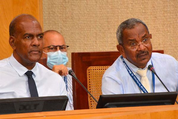 Serge Letchimy et Lucien Saliber respectivement Président du Conseil Exécutif et Président de l'Assemblée de Martinique.