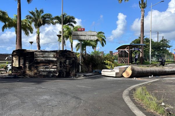 Barrage à Ducos en Martinique