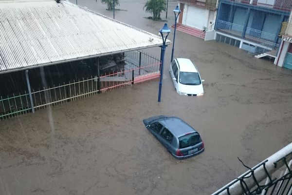 Inondations impressionnantes à Rivière-Pilote
