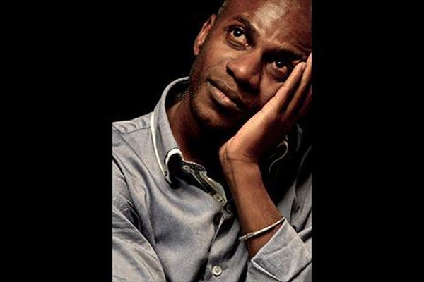 Nassuf DJAILANI écrivain mahorais installé en France métropolitaine sera le deuxième invité d'honneur au Festival des Outremers spécial Mayotte.