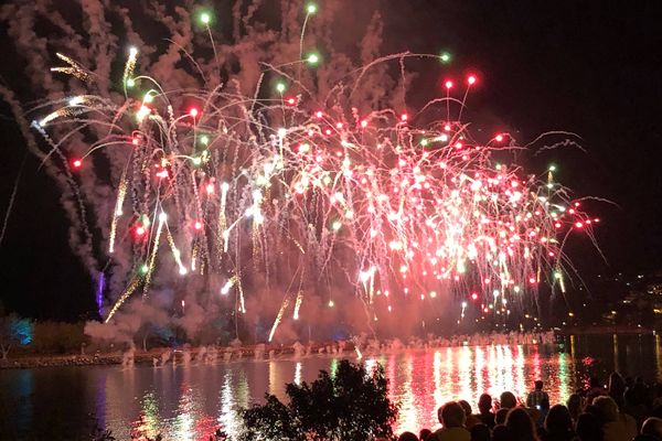 Le feu d'artifice qui a lancé 2018 à Nouméa. 