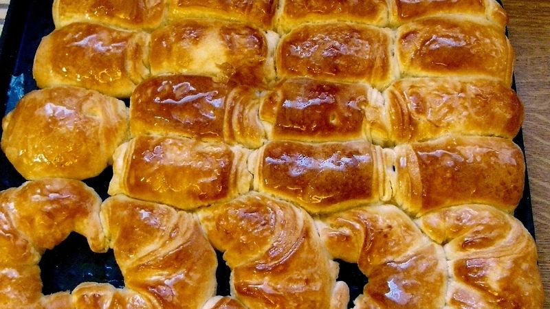 Pain, Petits Pains Et Petits Pains Dans L'allée Des Pâtisseries