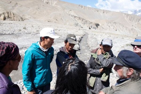 Dhye au Népal rencontre entre l'association et les habitants 