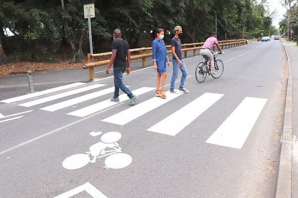 Les Gouzous sur les pistes cyclables de Saint-Paul