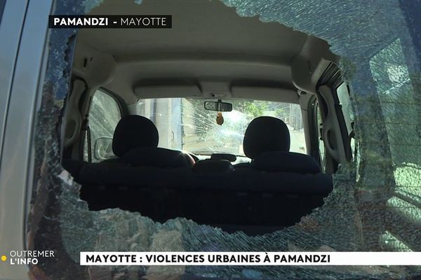 Voiture vandalisée à Mayotte