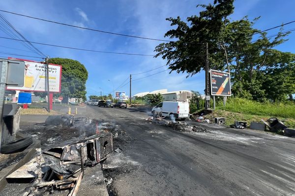 Bébel (Sainte-Rose) au petit matin après une nuit de tension, 23 septembre 2024