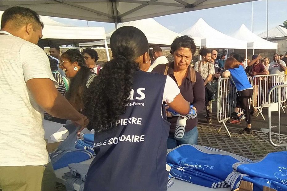 Saint Pierre La Premi Re Nuit De La Solidarit La Rencontre Des Sans Abris Pour Les Recenser