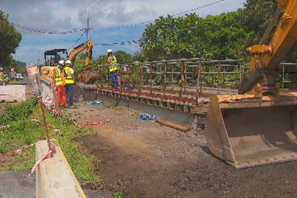 le pont de Pueu en travaux