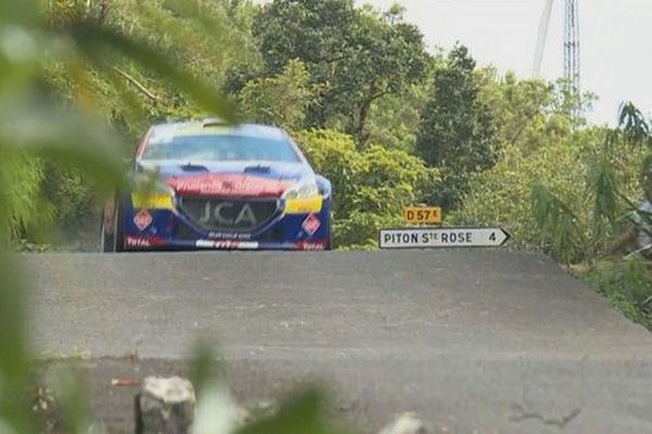 La Peugeot 208 de Damien Dorseuil dans la spéciale des Radiers à Sainte-Suzanne ce samedi 28 juillet 2018