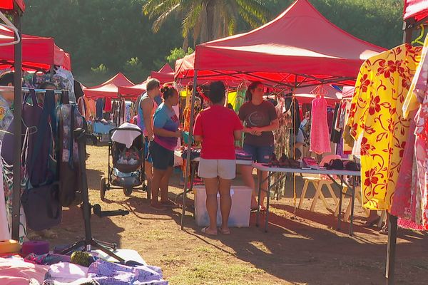 Marché aux puces 22 juillet 2023.