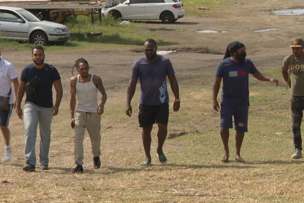 De jeunes martiniquais décidés à construire leur avenir en Martinique.