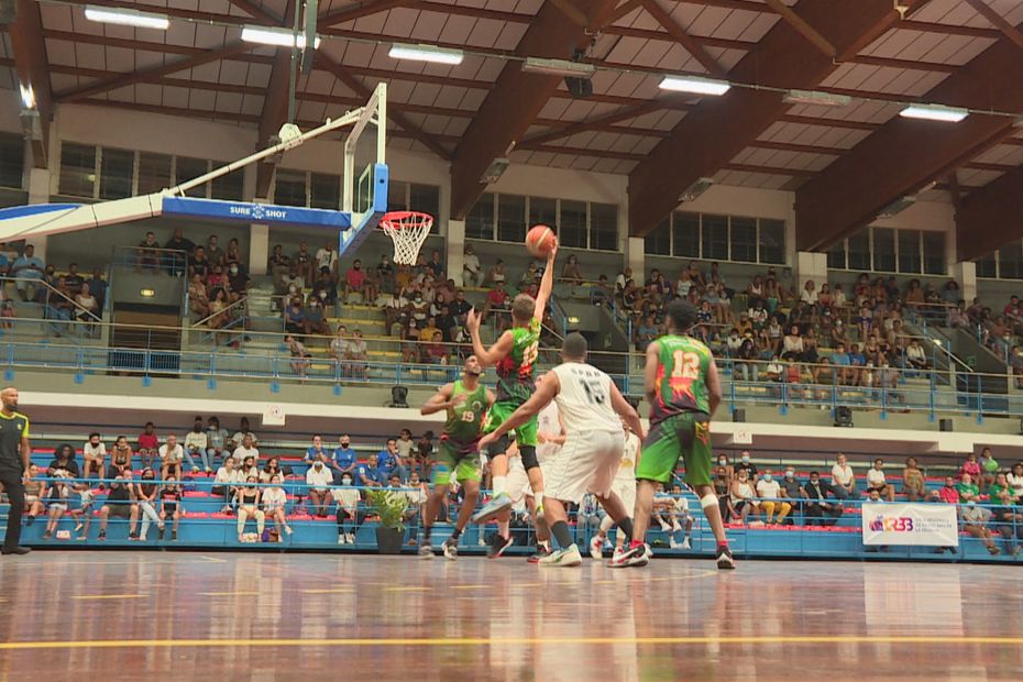 Basket-ball : la Tamponnaise et le BCD remportent le trophée Coupe de Franc