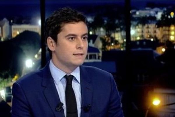 Gabriel Attal, secrétaire d'Etat à l'éducation nationale invitée du JT Soir de Guyane la 1ère le 16 novembre 2018