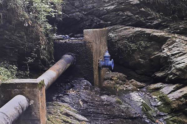 Le niveau d'eau du captage de Grambaou, à Koné, au plus bas ce vendredi.