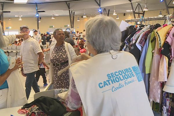 Journée mondiale de la pauvreté secours catholique de La Réunion Grands kiosques Plaine-des-Cafres