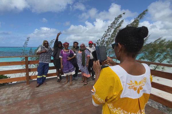 Les habitants de Poindimié en déplacement à Lifou pour un mariage.