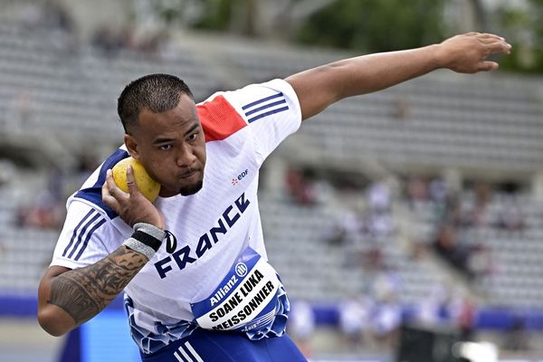 Soane Luka Meissonnier lors des épreuves de lancer du poids F20 aux Championnats du monde de para athlétisme de Paris, le 13 juillet 2023.