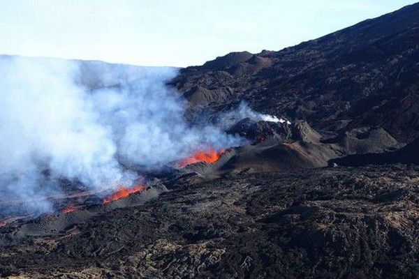 Volcan survol 28 04 18 8h50