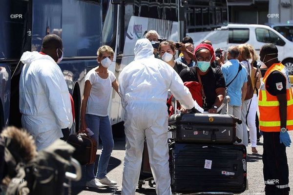 La quatorzaine est obligatoire depuis le 30 mars pour les passagers arrivant de métropole.