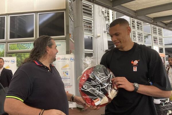 Le Réunionnais Stephen Boyer, champion olympique de volley-ball, est de retour au pays