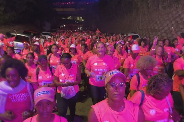 Les foulées nocturnes roses en Guadeloupe 05/10/24