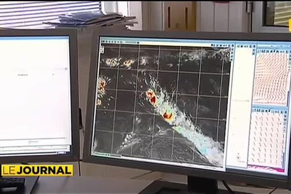 Un système dépressionnaire faible au Nord Ouest des Iles Sous Le Vent