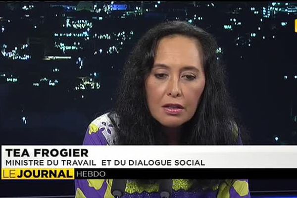 Invitée du journal : la ministre du Travail et de la condition féminine, Tea Frogier