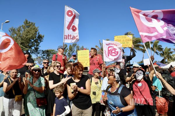 Une mobilisation à Saint-Pierre contre le "coup de force" d’Emmanuel Macron