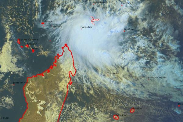 Baptême de la tempête tropicale IALY au sud des Seychelles ce 16 mai