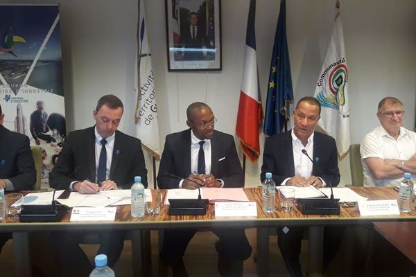 Signature de la convention territoire industrie à la CTG 5juillet 19