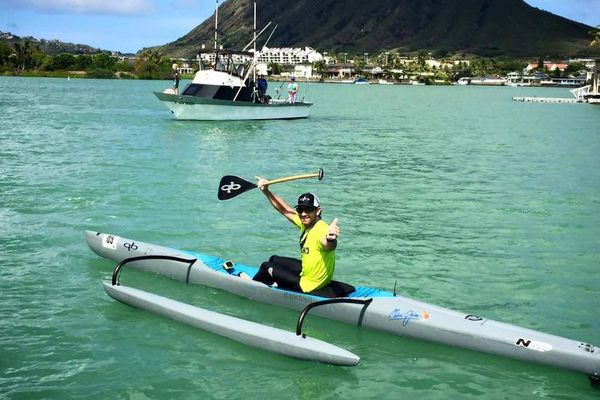 Kevin Ceran-Jérusalémy, 1er à passer la ligne d'arrivée, mais au 2è au classement général de la Molokai solo