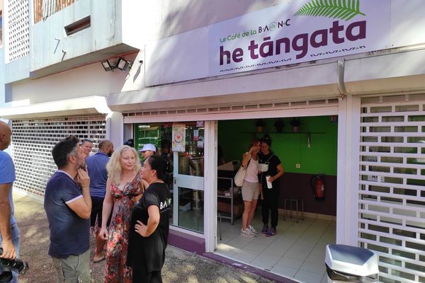 Le café solidaire de la banque alimentaire de Nouvelle-Calédonie à la vallée-du-tir, à Nouméa.