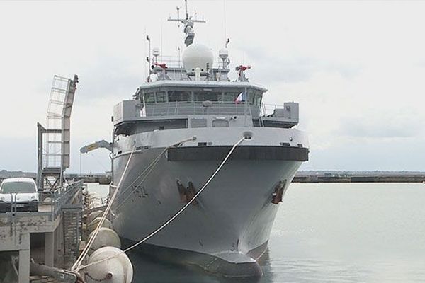 Fort-de-France est le port d'attache du bâtiment militaire Dumont d'Urville 