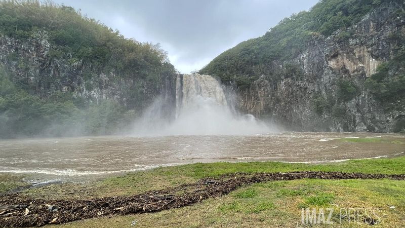 Fortes Pluies Et Orages : Le Sud, L'Est Et Le Sud-Est De La Réunion En ...