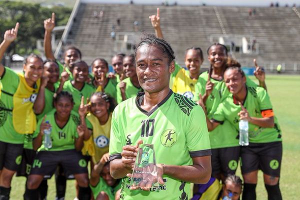 Avec un doublé contre le Kiwi FC, suivant son triplé face à Labasa, Christelle Wahnawé est désormais co-meilleure buteuse de la O'League 2023. L'ASAF, invaincue, domine la compétition.