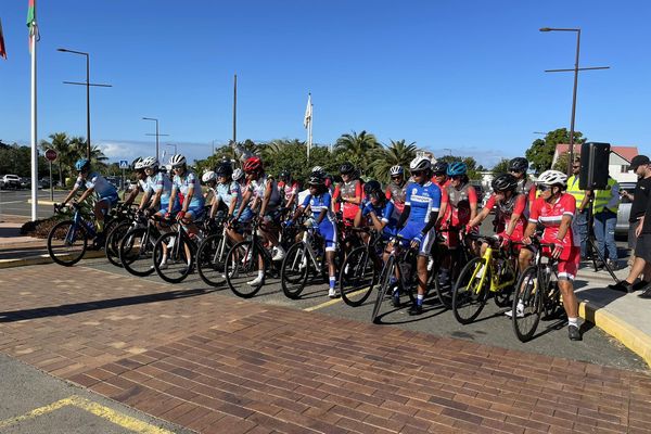 Les coureuses sur le départ.