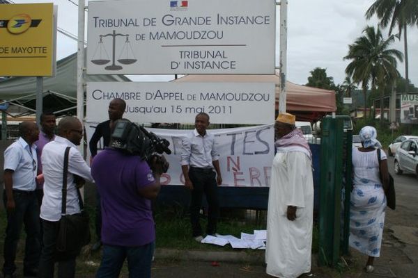 Les interprètes du tribunal de Mamoudzou (Mayotte) en grève en 2013