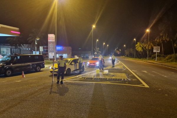 Contrôle routier au rond-point de Boisec, à Goyave - 26/11/2022.