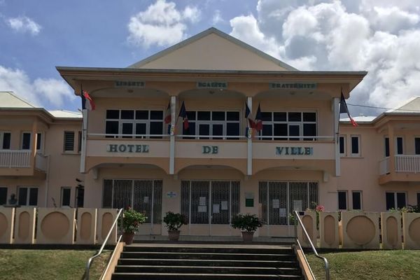 L'hôtel de ville de la commune de Basse-Pointe. 