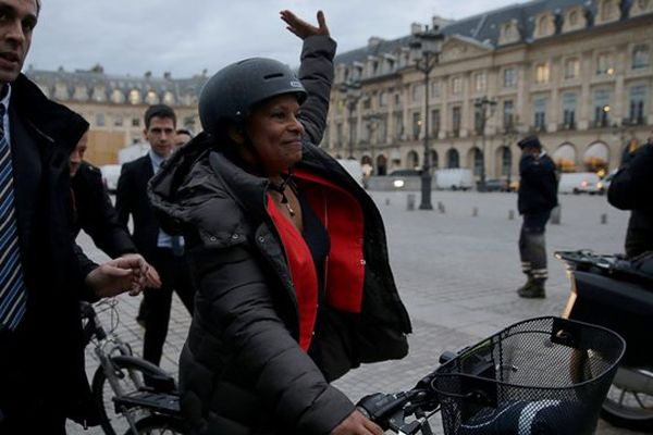 Taubira à vélo